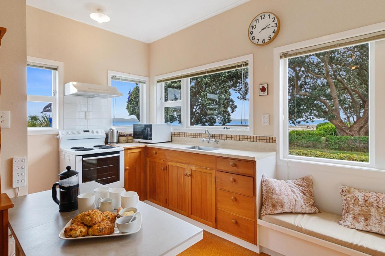 Whare Nui On Rennie - Thames Holiday Home Exterior photo